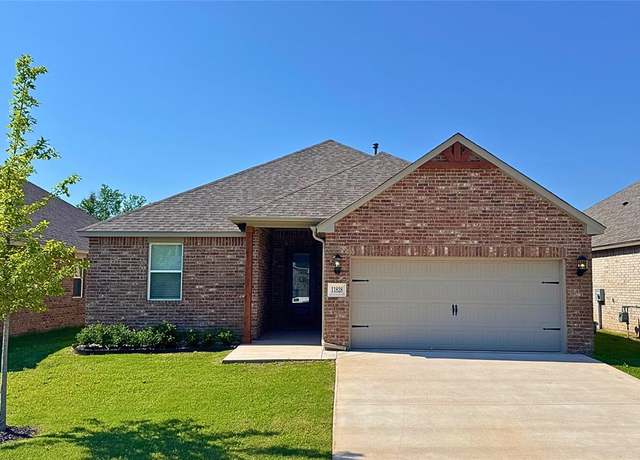 Property at 11828 SW 30th St, Yukon, OK 73099, 3 beds, 2 baths