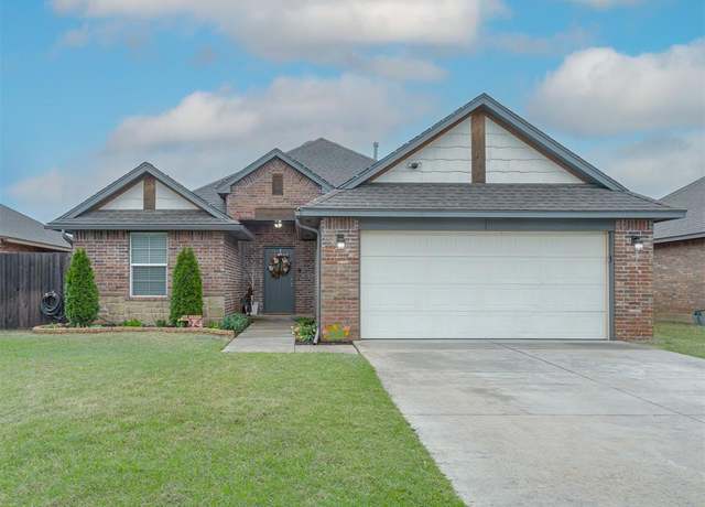 Property at 10012 SW 22nd St, Yukon, OK 73099, 3 beds, 2 baths