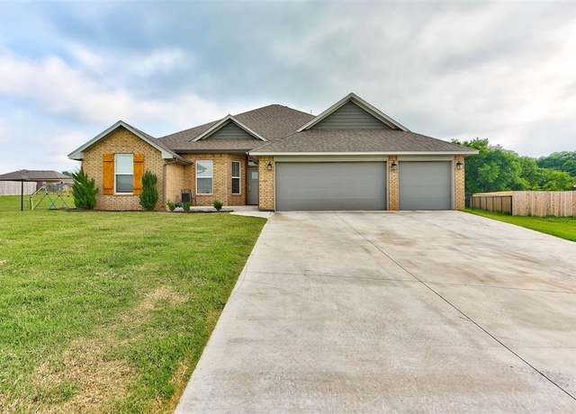 Property at 715 SE 37th St, Newcastle, OK 73065, 4 beds, 2.5 baths