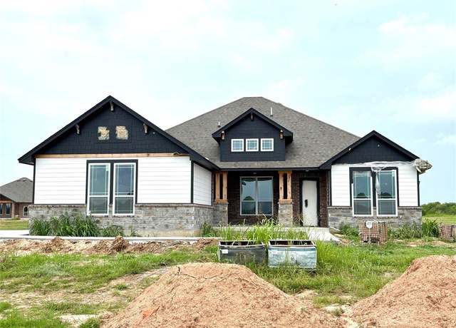 Property at 4001 Blue Ridge Ave, Newcastle, OK 73065, 4 beds, 2.5 baths