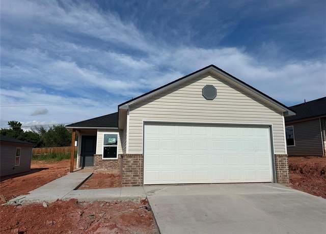 Property at 1026 Stallion Dr, Guthrie, OK 73044, 3 beds, 2 baths
