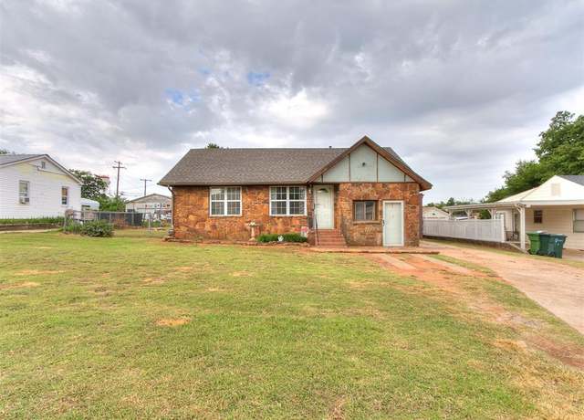 Property at 1016 Maple Ave, Yukon, OK 73099, 3 beds, 1.5 baths