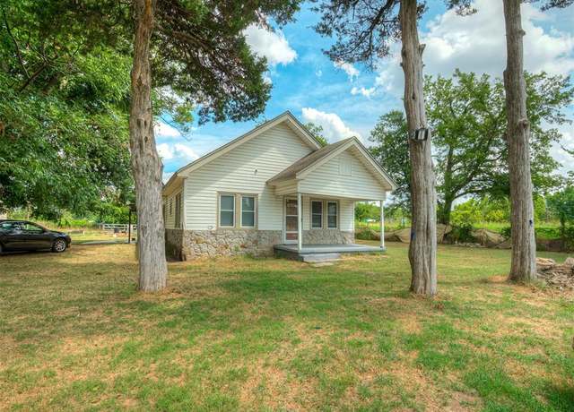 Property at 15809 S Rock Creek Rd, Shawnee, OK 74801, 3 beds, 1.5 baths