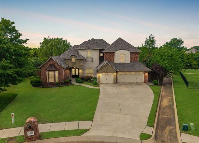 Property at 1332 Glen Cove Dr, Edmond, OK 73003, 3 beds, 2.5 baths