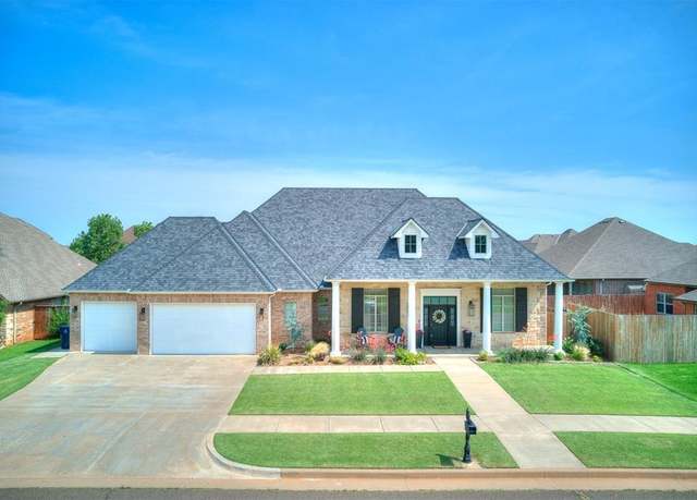 Property at 6005 NW 155th St, Edmond, OK 73013, 3 beds, 2.5 baths