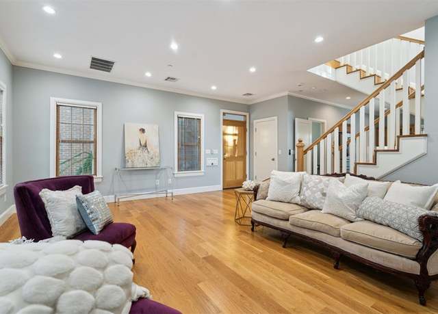 Property at 3105 Hickory Sign Post Rd Unit 34B, Oklahoma City, OK 73116, 2 beds, 2.5 baths