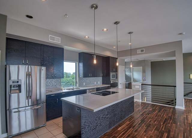Property at 401 E Boyd St #403, Norman, OK 73069, 2 beds, 3 baths