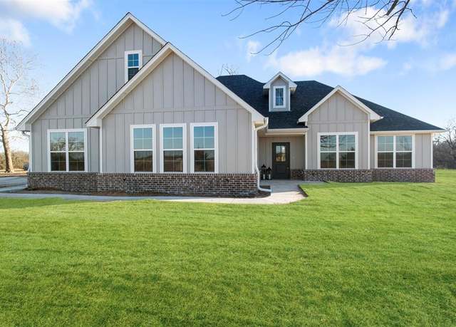 Property at 42773 Garrett's Lake Rd, Shawnee, OK 74804, 4 beds, 2.5 baths