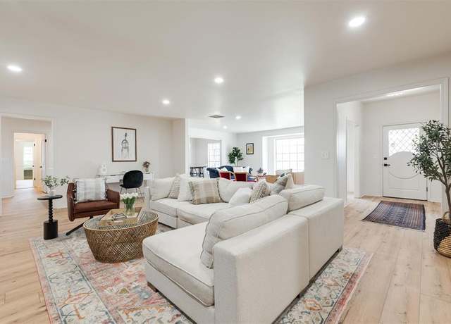 Property at 2501 NW 121st St, Oklahoma City, OK 73120, 4 beds, 3 baths