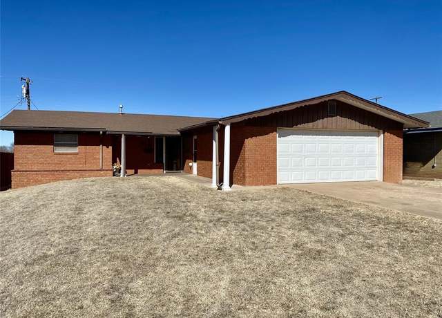 Property at 418 Mimosa Dr, Alva, OK 73717, 3 beds, 2 baths