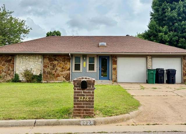 Property at 8228 NW 90th Ter, Oklahoma City, OK 73132, 3 beds, 2 baths