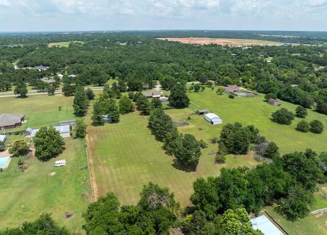 Property at 3830 Wake Forest Rd, Edmond, OK 73034