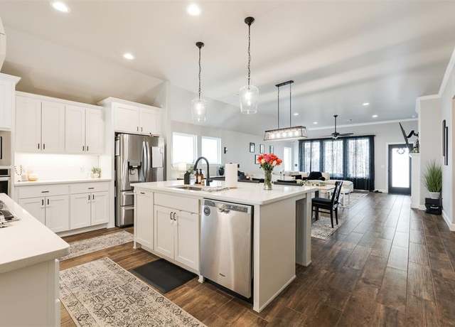 Property at 9349 SW 44th Ter, Oklahoma City, OK 73179, 4 beds, 2.5 baths