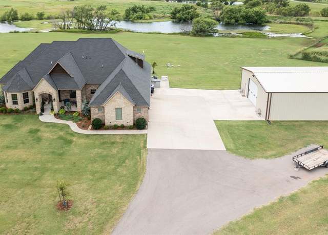 Property at 15936 SW 12th St, Yukon, OK 73099, 4 beds, 2.5 baths