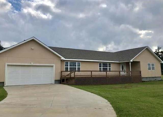 Property at 308 N Elm Creek Rd, Cushing, OK 74023, 3 beds, 3 baths