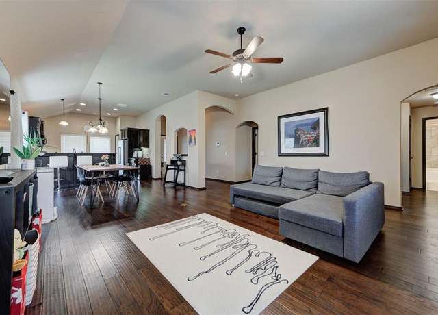 Property at 2345 NW 191st Ct, Edmond, OK 73012, 3 beds, 2 baths