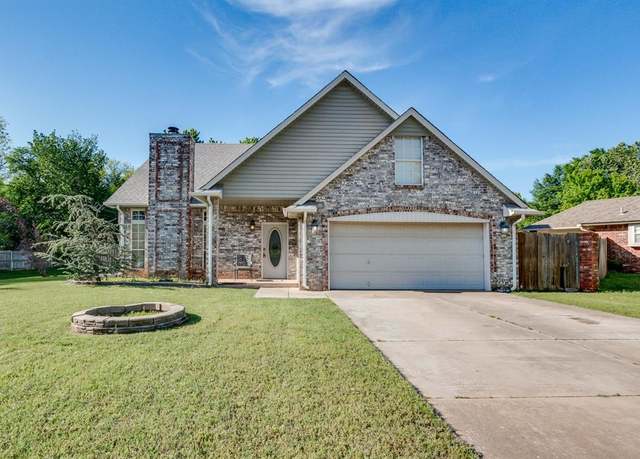 Property at 3137 Walnut Rd, Norman, OK 73072, 4 beds, 2.5 baths