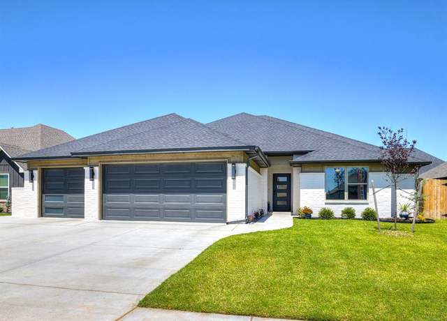 Property at 9317 NW 84th St, Yukon, OK 73099, 5 beds, 2.5 baths