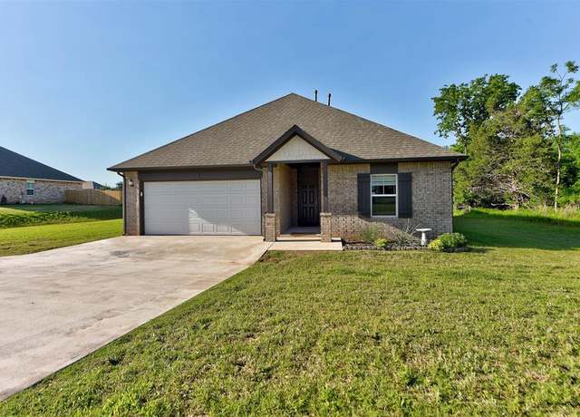 Property at 9749 Livingston Rd, Edmond, OK 73025, 5 beds, 2.5 baths