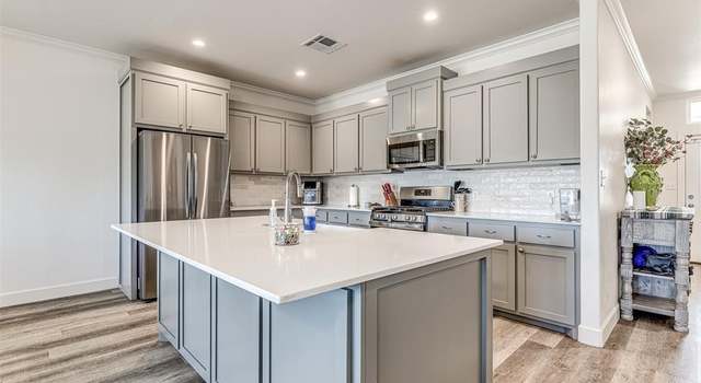 Photo of 333 N Ogle St, Edmond, OK 73007