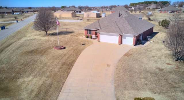 Photo of 4175 Driftwood Cir, Harrah, OK 73045