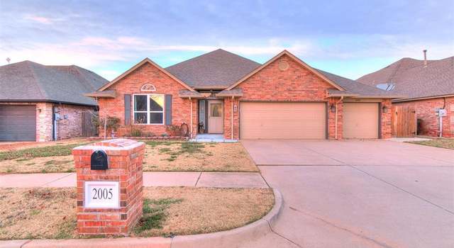 Photo of 2005 Del Simmons Dr, Edmond, OK 73003