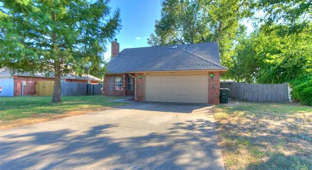 Photo of 412 Ryan Way, Edmond, OK 73003