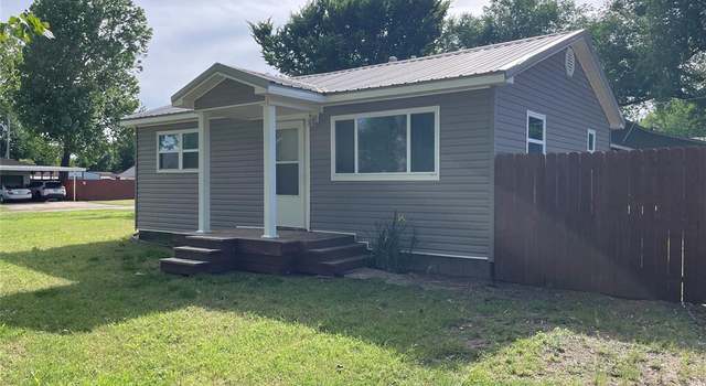 Photo of 401 NW 2nd St, Minco, OK 73059