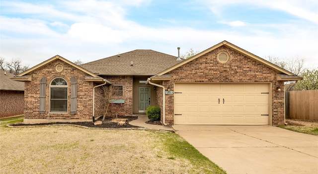 Photo of 1809 Meadow Run Dr, Moore, OK 73160