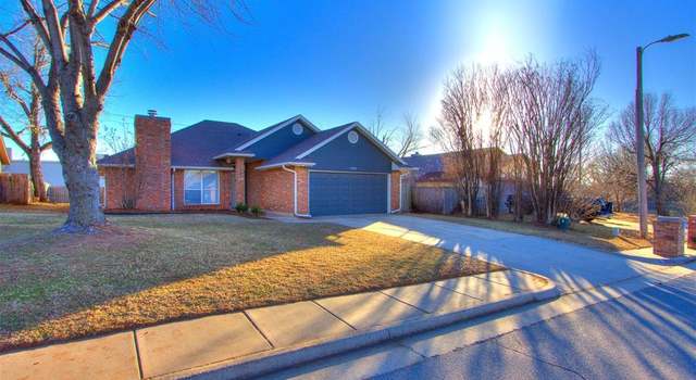 Photo of 2204 W Rockypoint Dr, Edmond, OK 73003