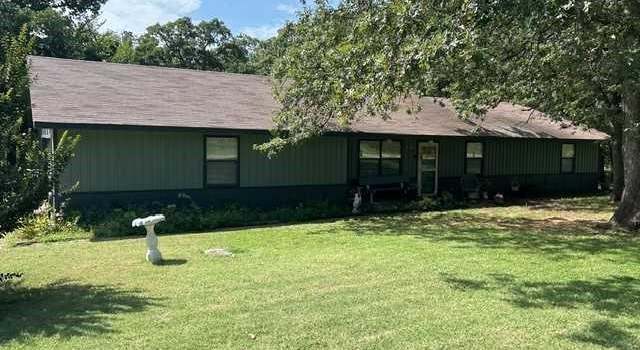 Photo of 302 Maddox Dr, Carney, OK 74832