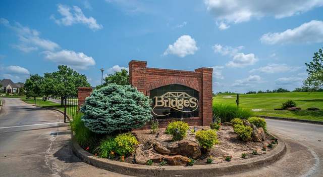 Photo of 1213 Muirfield Dr, Shawnee, OK 74801