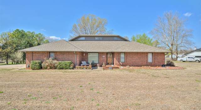 Photo of 1111 Timberlake Dr, Purcell, OK 73080
