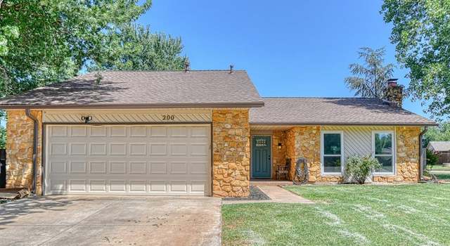Photo of 200 Pawnee Cir, Yukon, OK 73099