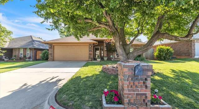 Photo of 621 Bluegrass Ln, Yukon, OK 73099