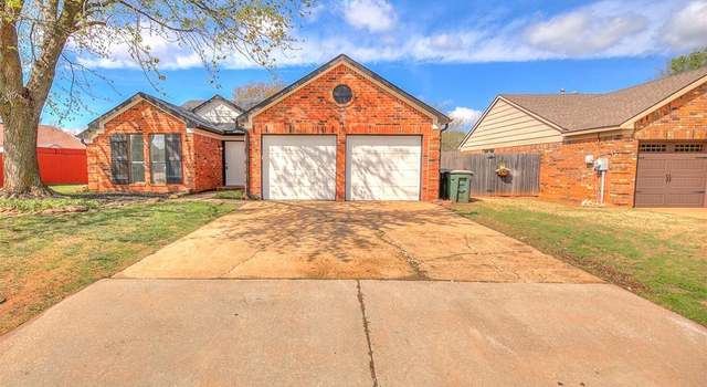 Photo of 609 Fox Hunt Ln, Edmond, OK 73003