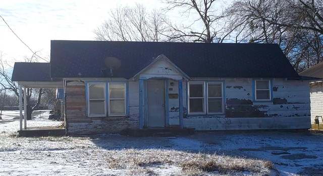 Photo of 200 S Oak St, Holdenville, OK 74848