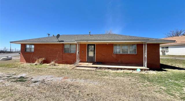 Photo of 140 S Main St, Leedey, OK 73654