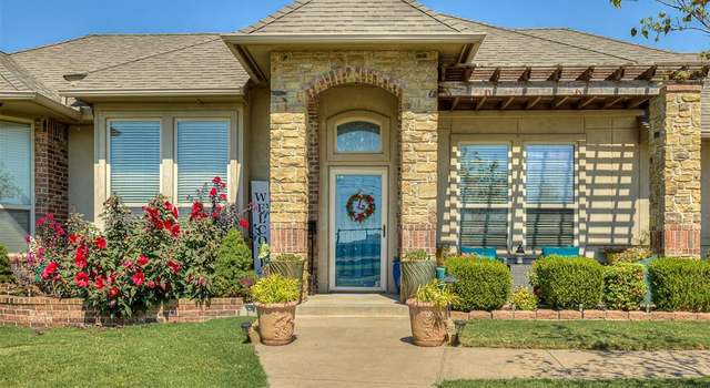Photo of 601 Irish Ln, Yukon, OK 73099