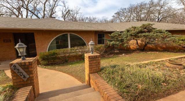 Photo of 2204 Tall Oaks Trl, Edmond, OK 73025