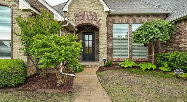 Photo of 15400 Essex Ct, Edmond, OK 73013