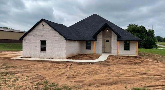 Photo of 18989 Marbella Ln, Harrah, OK 73045