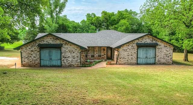 Photo of 2606 Rambling Rd, Edmond, OK 73025