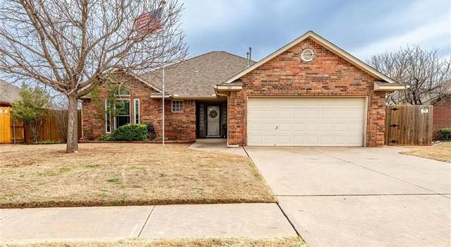 Photo of 521 Morningside Dr, Yukon, OK 73099