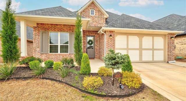 Photo of 200 Pont De Normandie Ct, Edmond, OK 73034