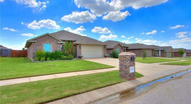 Photo of 512 SW 43rd St, Moore, OK 73160