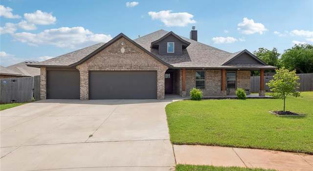 Photo of 1832 W Blake Court Way, Mustang, OK 73064