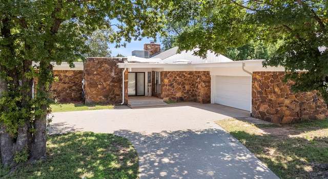 Photo of 2104 Brookhaven Dr, Edmond, OK 73034