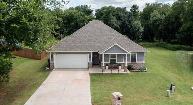Photo of 9881 Abington Cir, Edmond, OK 73025