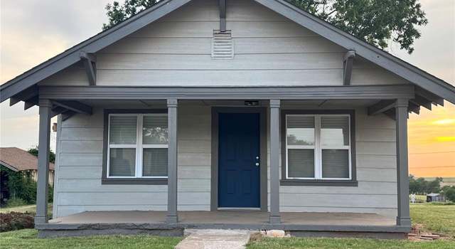 Photo of 214 N 3rd St, Sentinel, OK 73664
